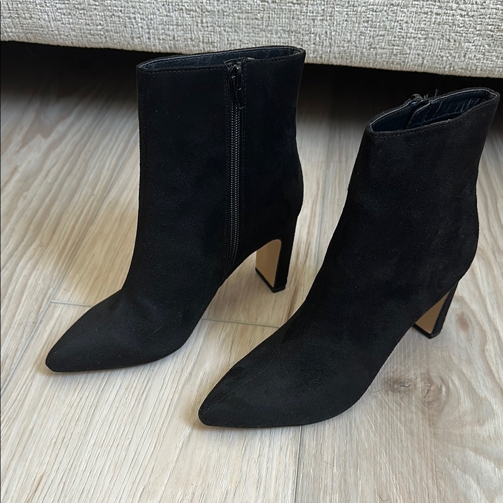 Chinese Laundry Black Boots size 6M